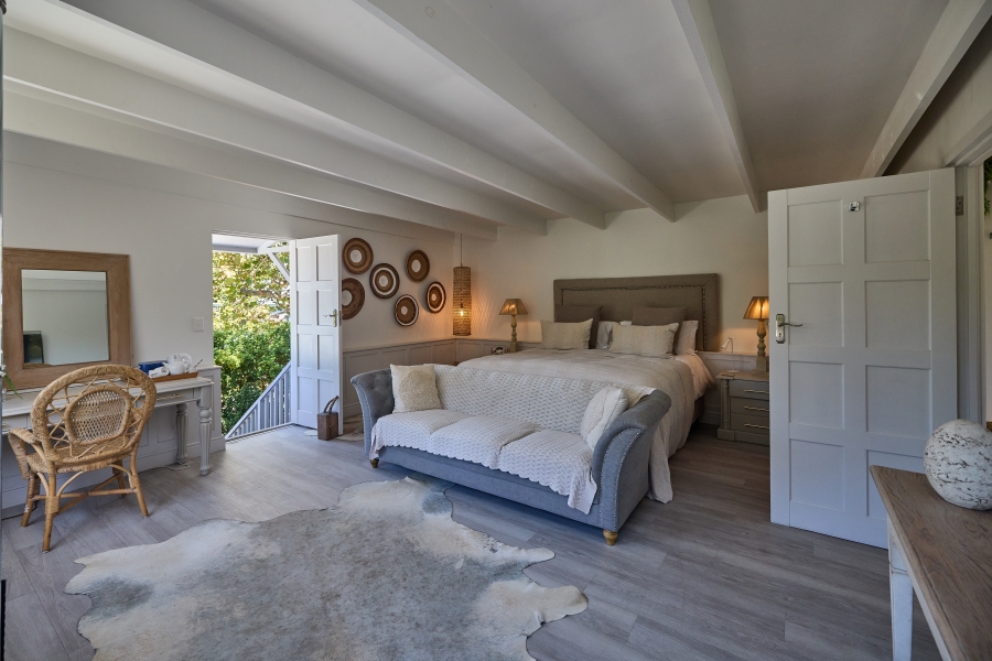 6 Bedroom Property for Sale in Chapman